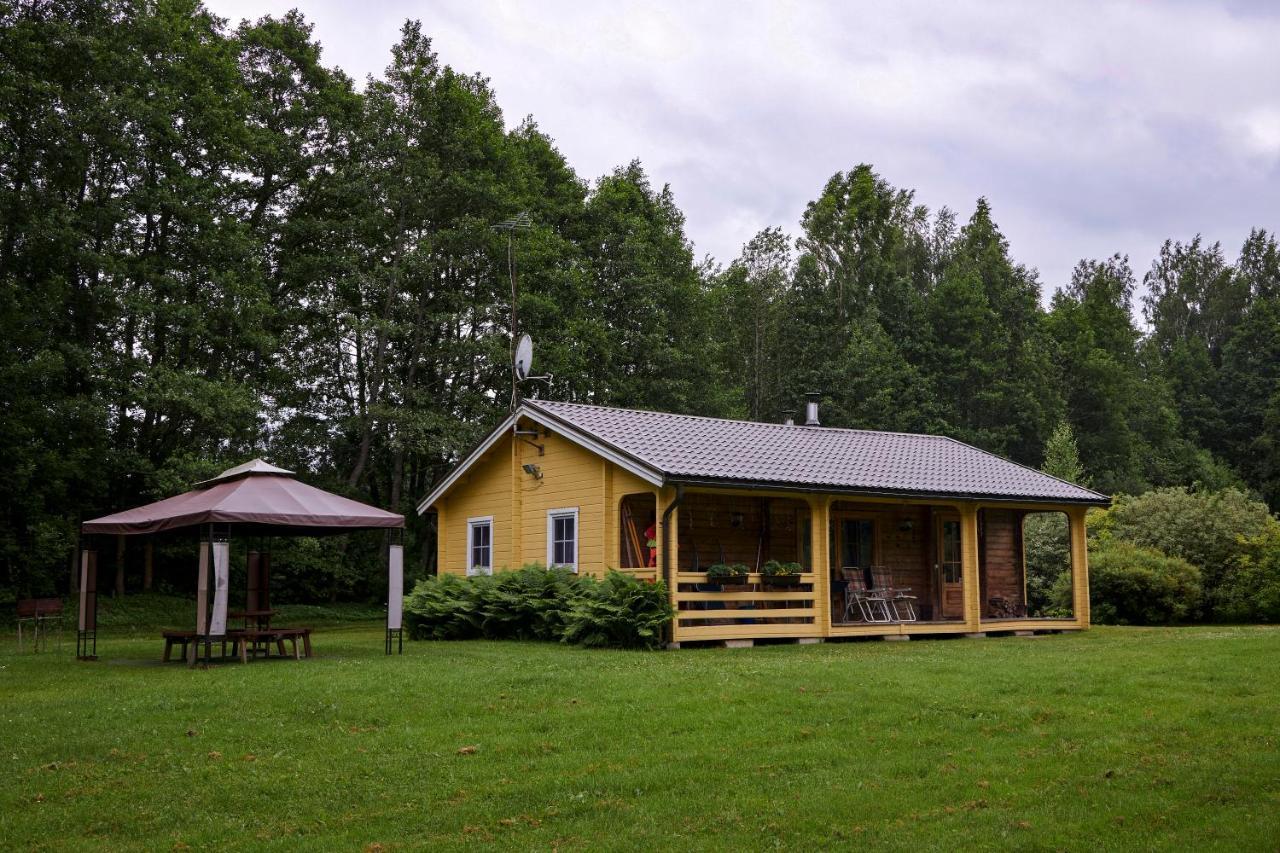 Ezerzemes Guest House Nirza Exterior photo