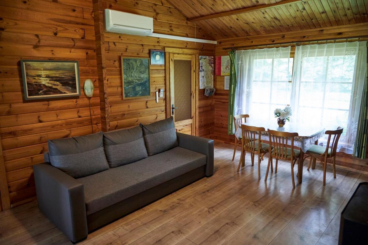 Ezerzemes Guest House Nirza Exterior photo